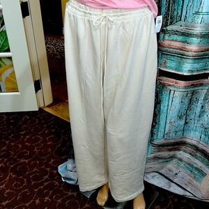 NWT Baggy Fashion  Sweat Pants